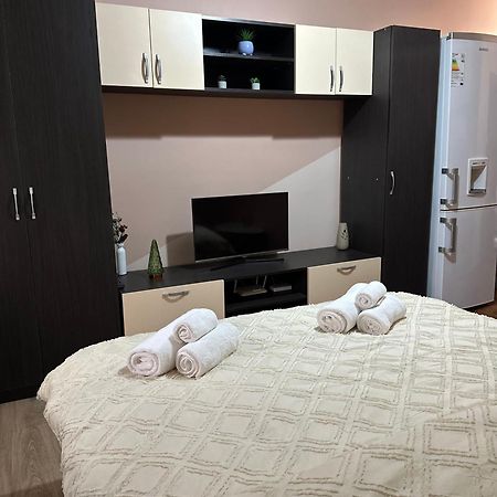 Cozy Apartament Galaţi Exterior foto